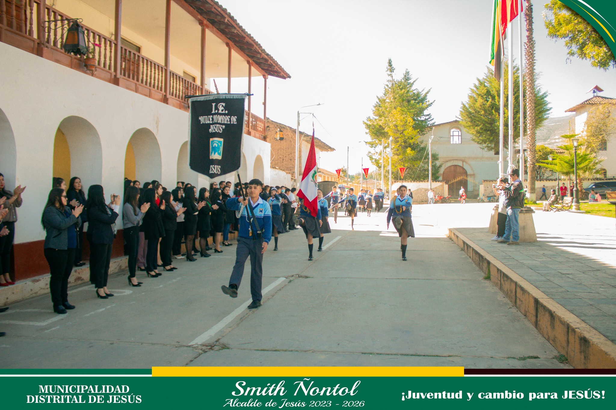 Izamiento de bandera mes de mayo